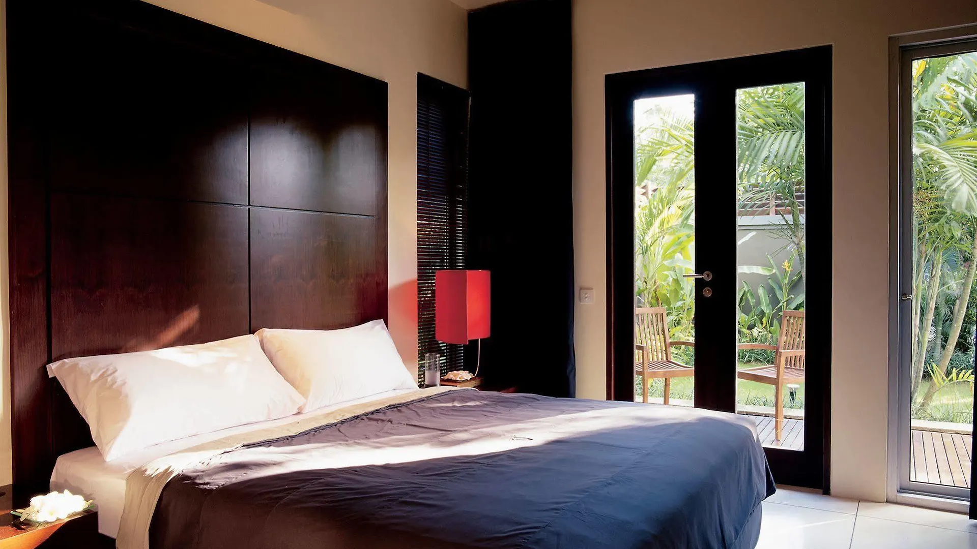**  Steenkool Hotel Seminyak אינדונזיה